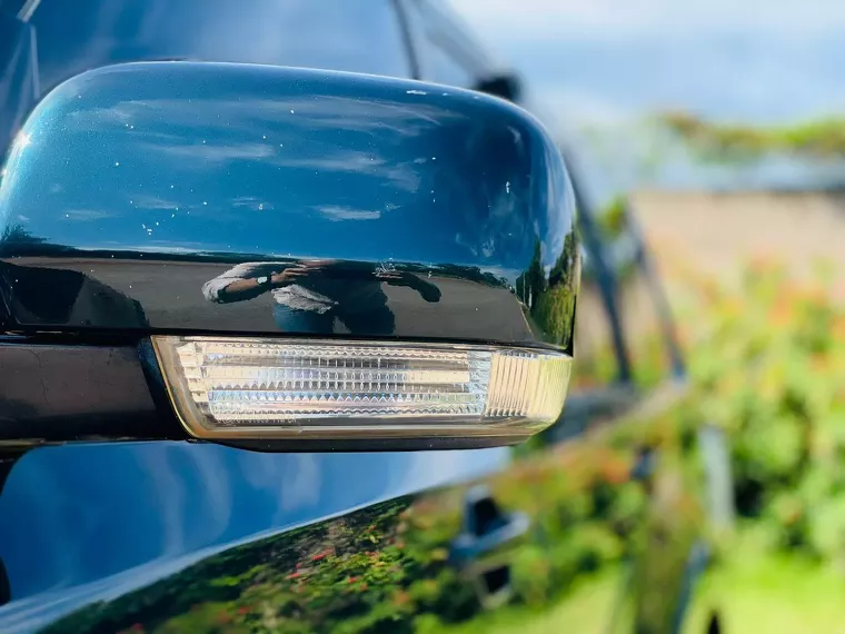 Mitsubishi Pajero Verde 18