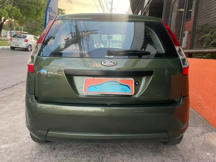 Ford Fiesta Verde 7