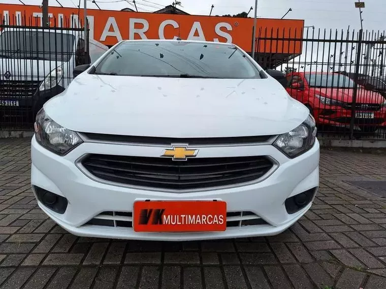 Chevrolet Onix Branco 1