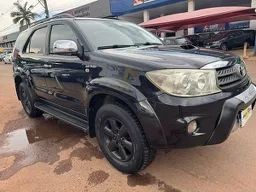 Toyota Hilux SW4