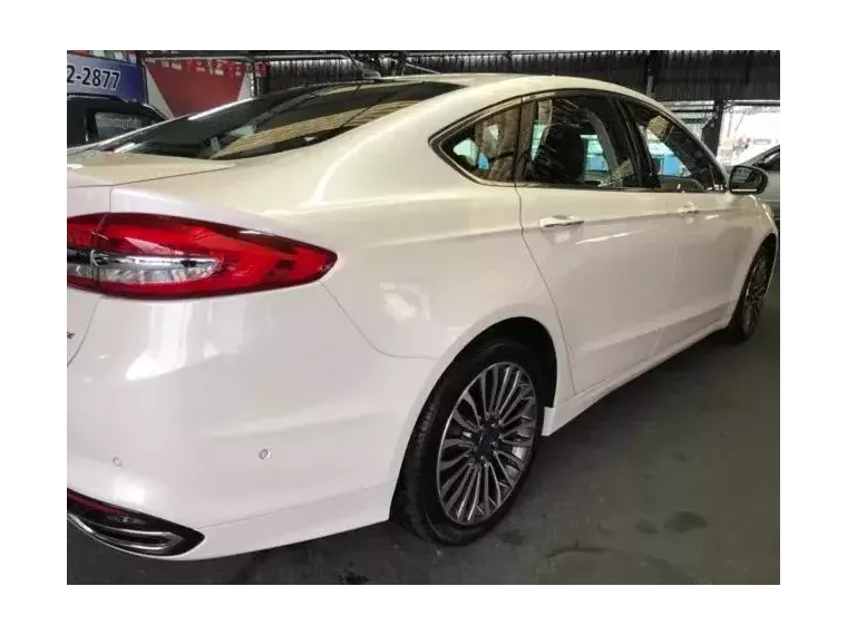 Ford Fusion Branco 8