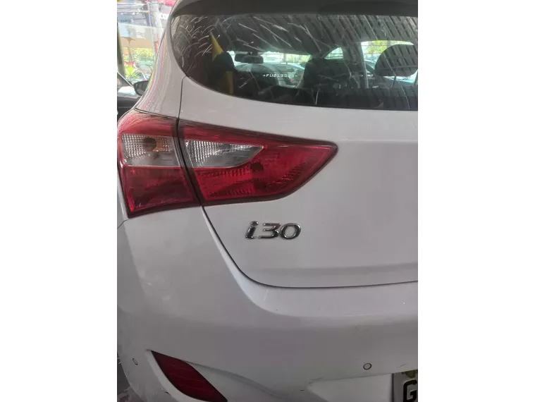 Hyundai I30 Branco 11