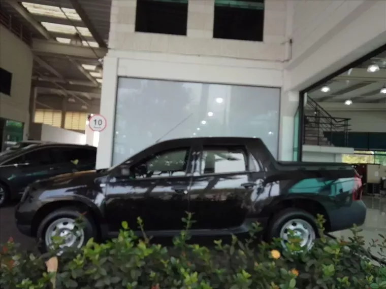 Renault Duster Oroch Preto 11