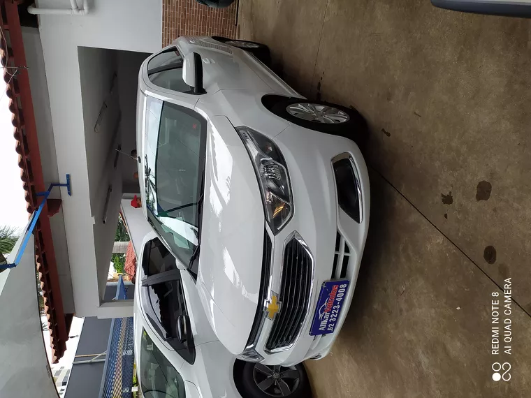 Chevrolet Cobalt Branco 16