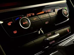 BMW 220i