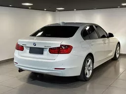 BMW 320i