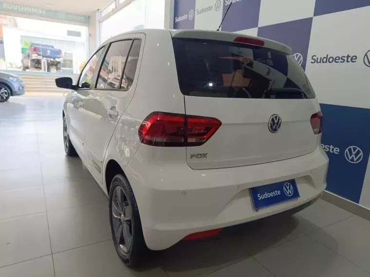 Volkswagen Fox Branco 1