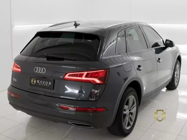 Audi Q5 Cinza 8