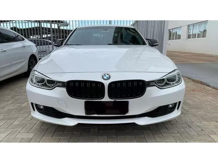 BMW 320i Branco 2