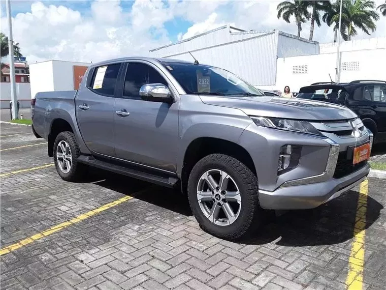 Mitsubishi L200 Triton Prata 4