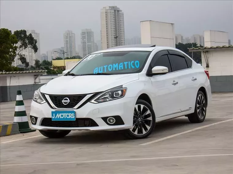 Nissan Sentra Branco 1