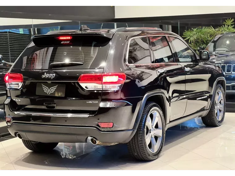 Jeep Cherokee Preto 12