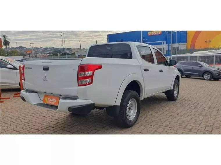 Mitsubishi L200 Triton Branco 8