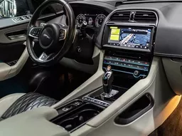 Jaguar F-pace