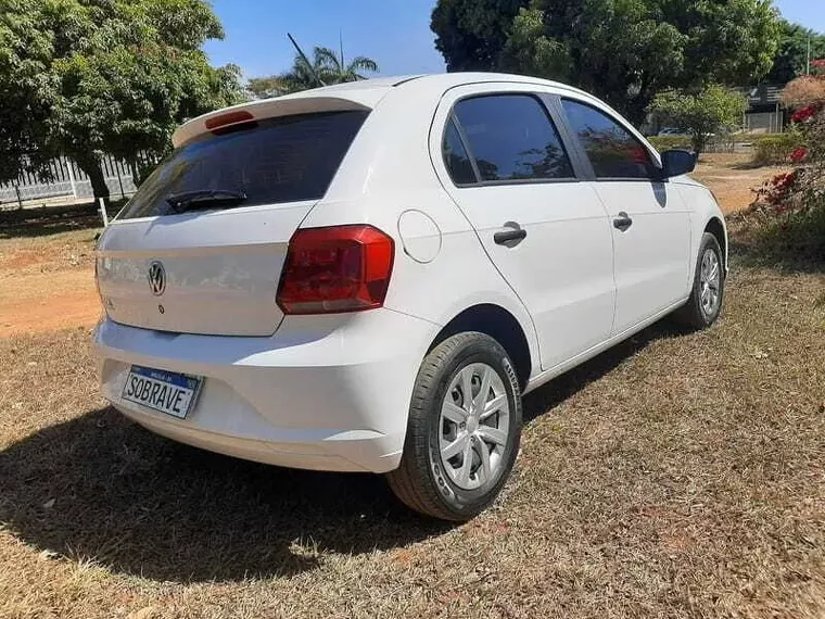 Volkswagen Gol Branco 10