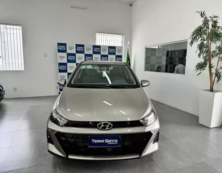 Hyundai HB20S Prata 10