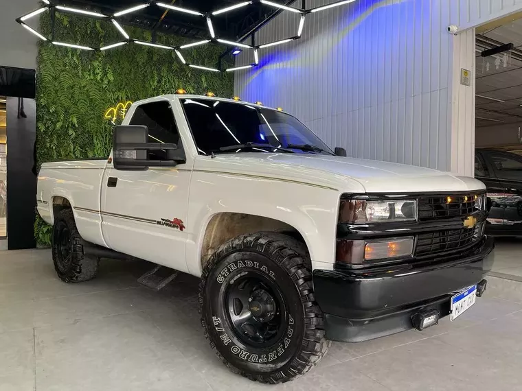 Chevrolet Silverado Branco 9