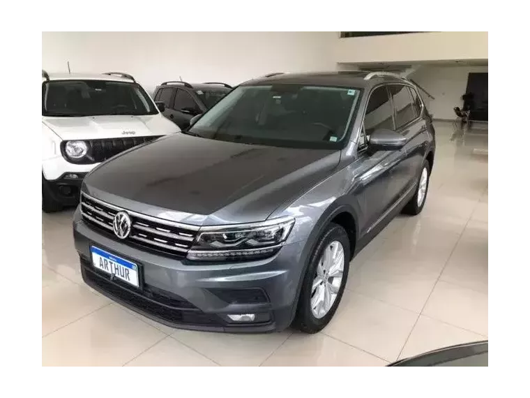 Volkswagen Tiguan Cinza 4