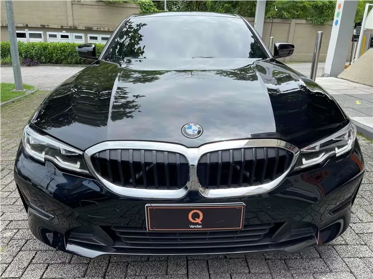 BMW 320i Preto 10