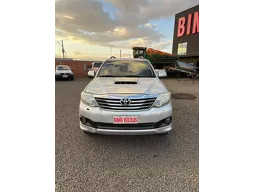 Toyota Hilux SW4