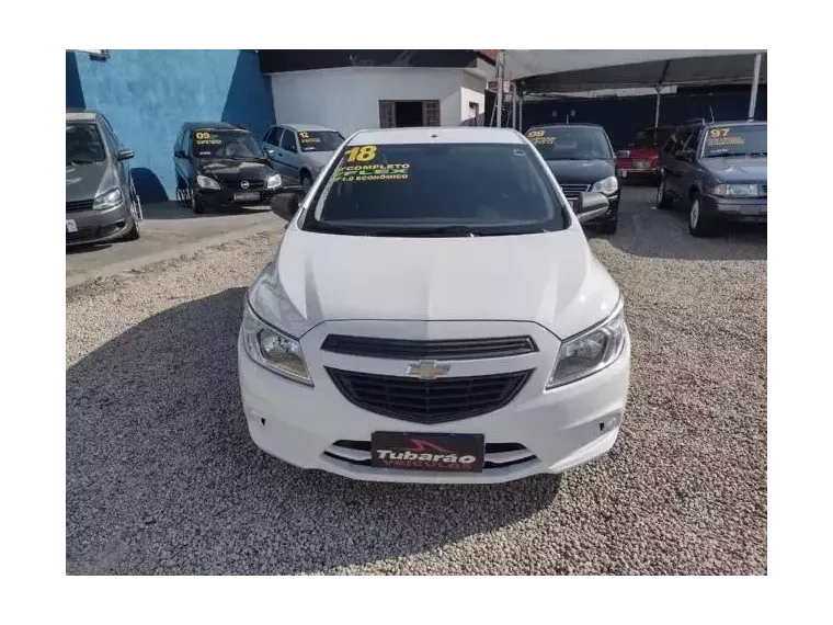 Chevrolet Onix Branco 4