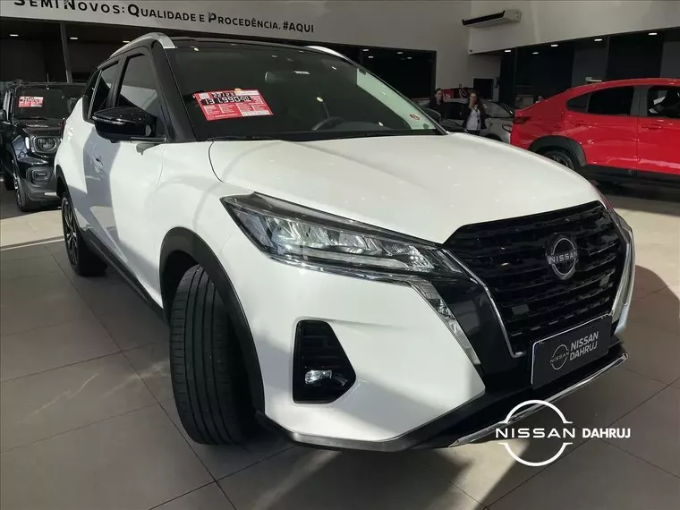 Nissan Kicks Branco 12