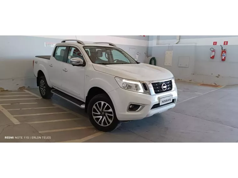 Nissan Frontier Branco 4