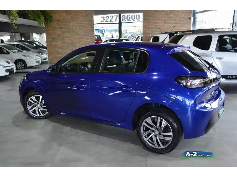 Peugeot 208 Azul 10