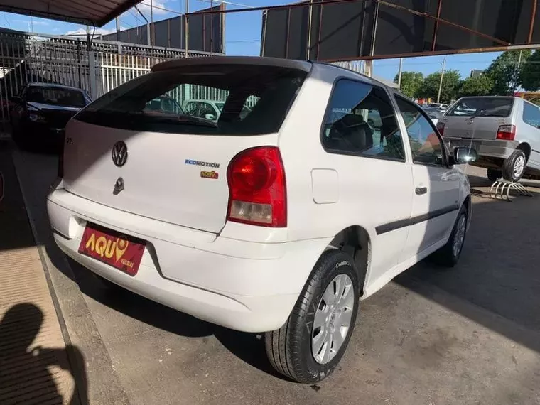 Volkswagen Gol Branco 7