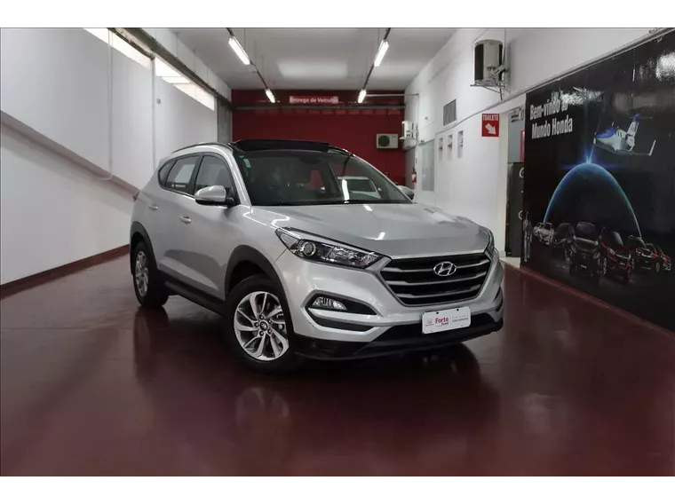 Hyundai Tucson Prata 1