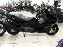 Kymco AK