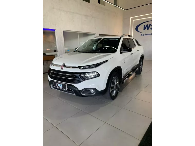 Fiat Toro Branco 6