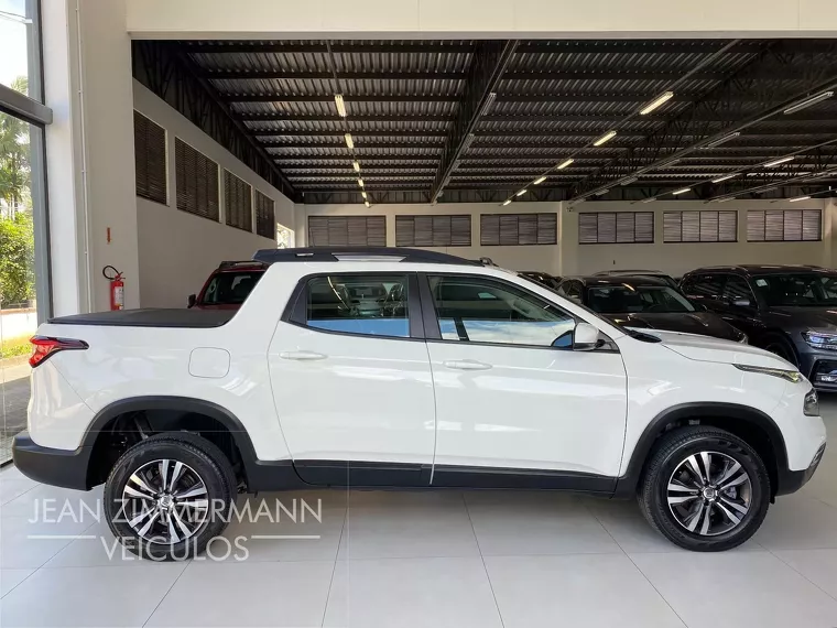 Fiat Toro Branco 14