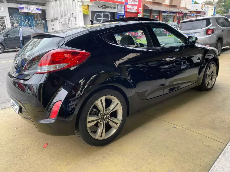 Hyundai Veloster Preto 4