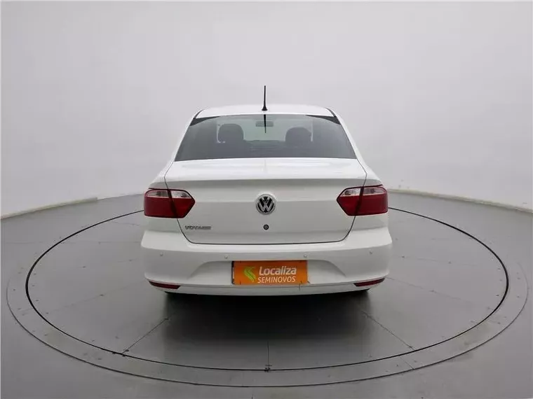 Volkswagen Voyage Branco 16