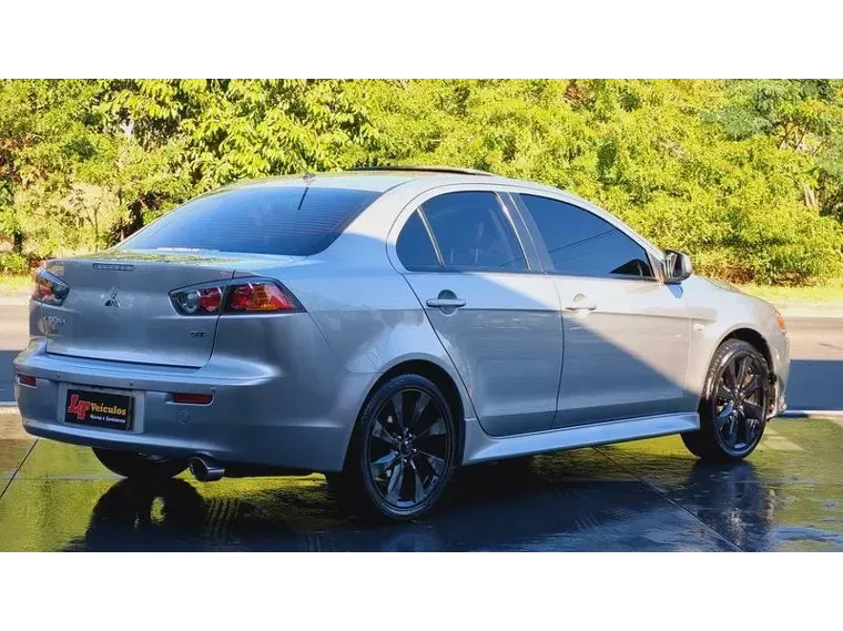 Mitsubishi Lancer Prata 5