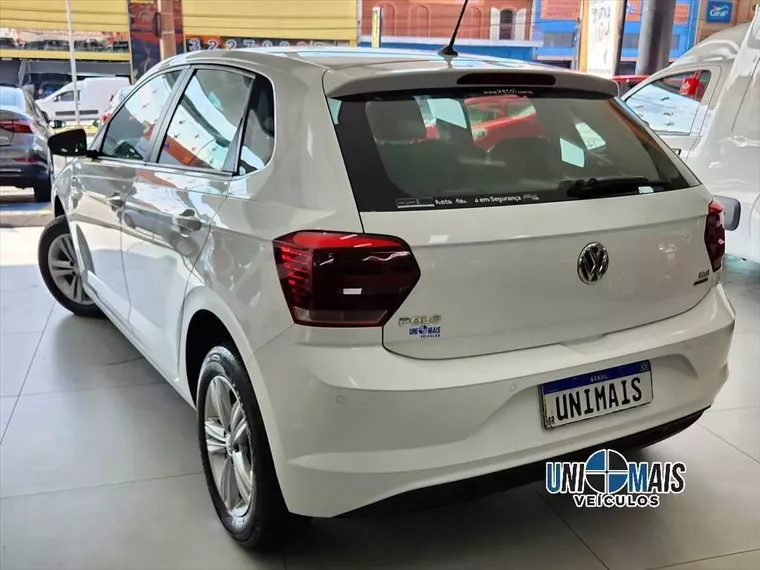 Volkswagen Polo Hatch Branco 9