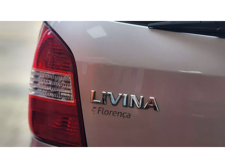 Nissan Livina Prata 3