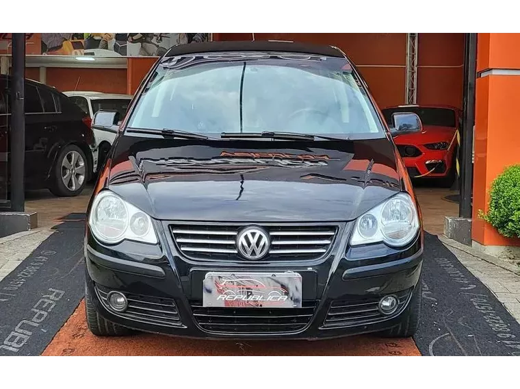 Volkswagen Polo Sedan Preto 1