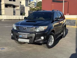 Toyota Hilux SW4