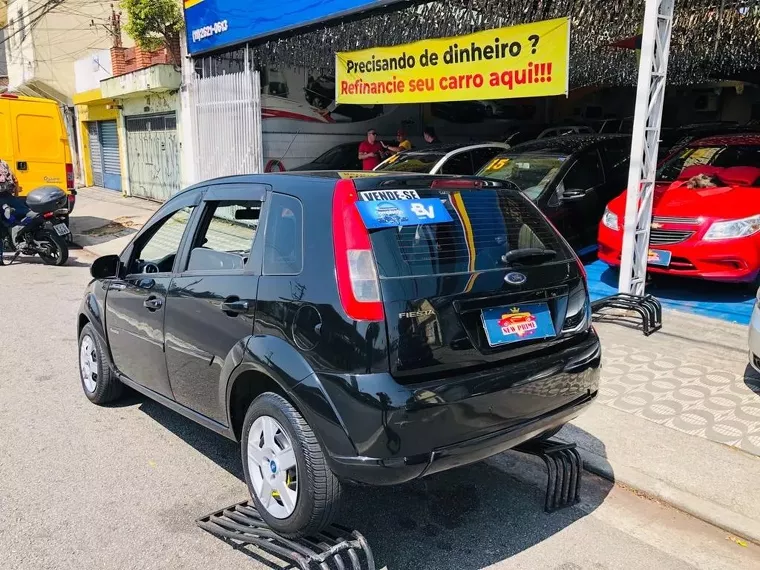 Ford Fiesta Preto 10