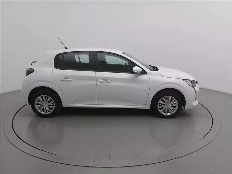 Peugeot 208 Branco 6