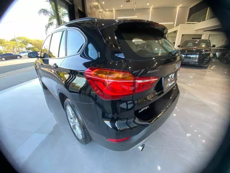 BMW X1 Preto 1