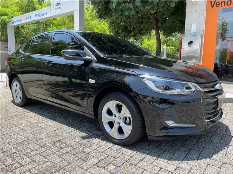 Chevrolet Onix Preto 3