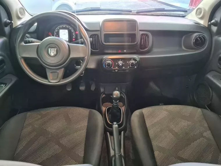 Fiat Mobi Prata 2