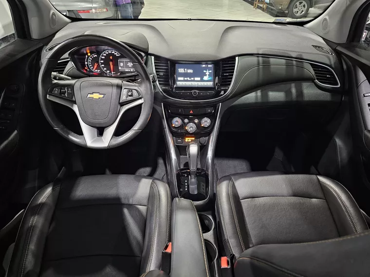 Chevrolet Tracker Cinza 10