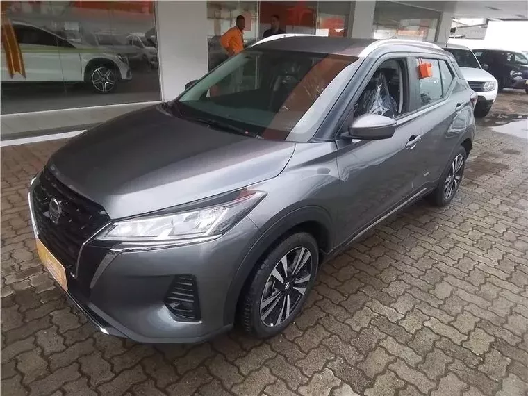 Chevrolet Tracker Cinza 1