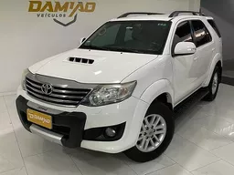 Toyota Hilux SW4