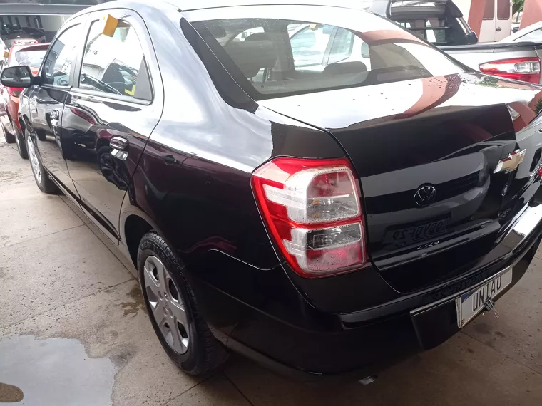 Chevrolet Cobalt Preto 2