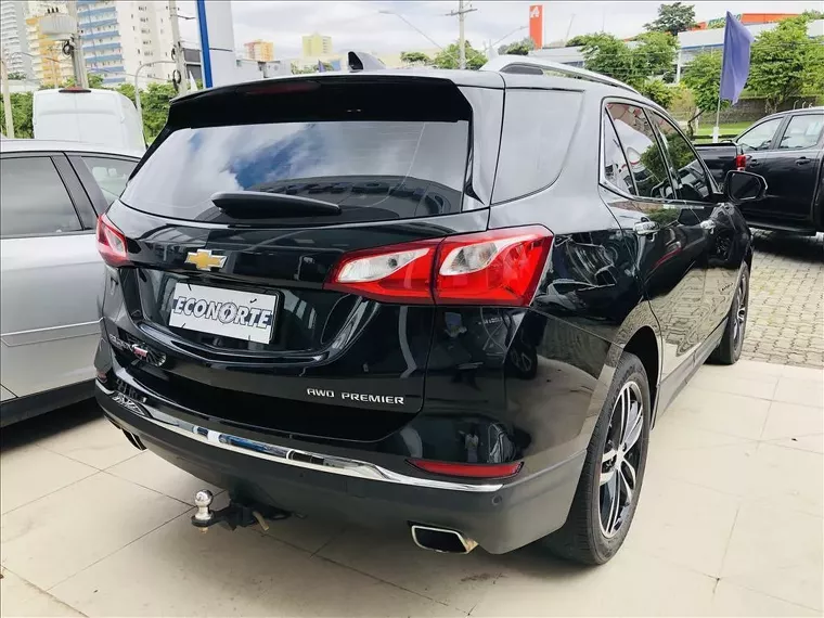 Chevrolet Equinox Preto 2